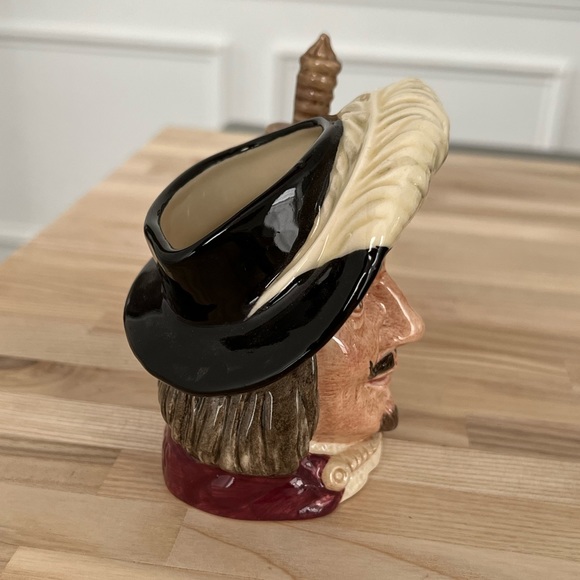 Royal Doulton Porthos Three Musketeers Toby Mug 4 Inch D6453 Rare Vintage - Picture 4 of 7